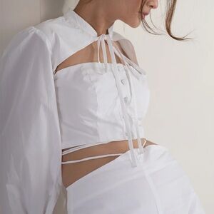 URTH label Eliza top